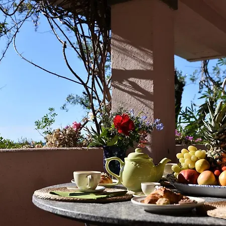 Casa Rosa Di Cavoli Nyaraló