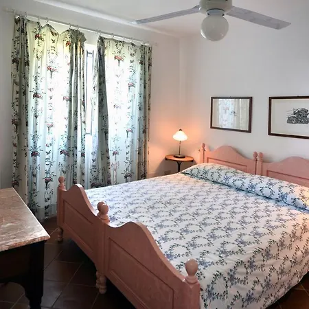 Nyaraló Casa Rosa Di Cavoli