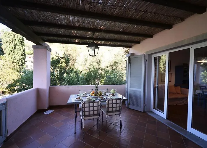 Casa Rosa Di Cavoli 펜션 *